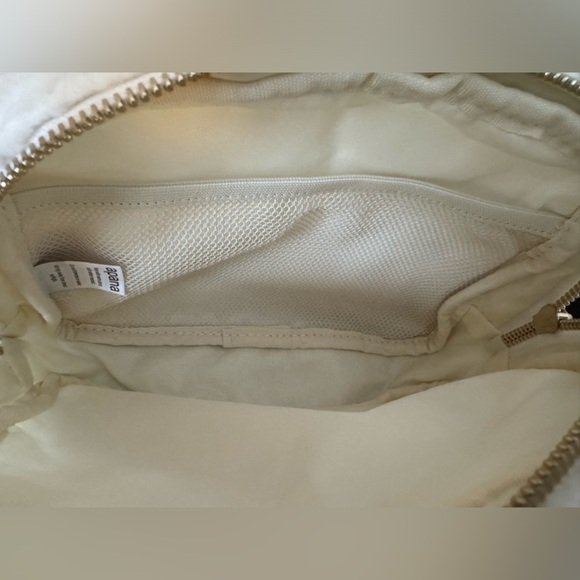 APANA SHERPA Cozy White Fur FANNY Belt Bag PACK NWT - Picture 5 of 8